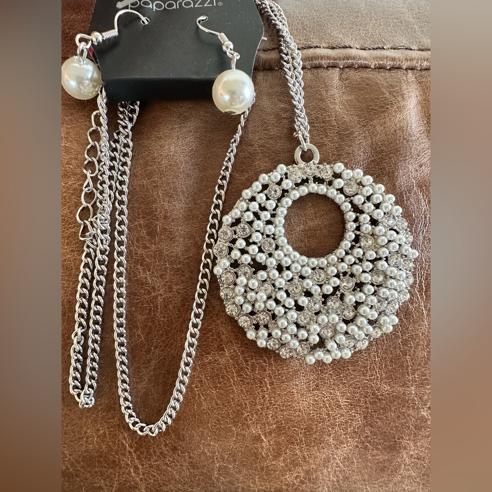 Paparazzi necklace and earring set-silver/pearl